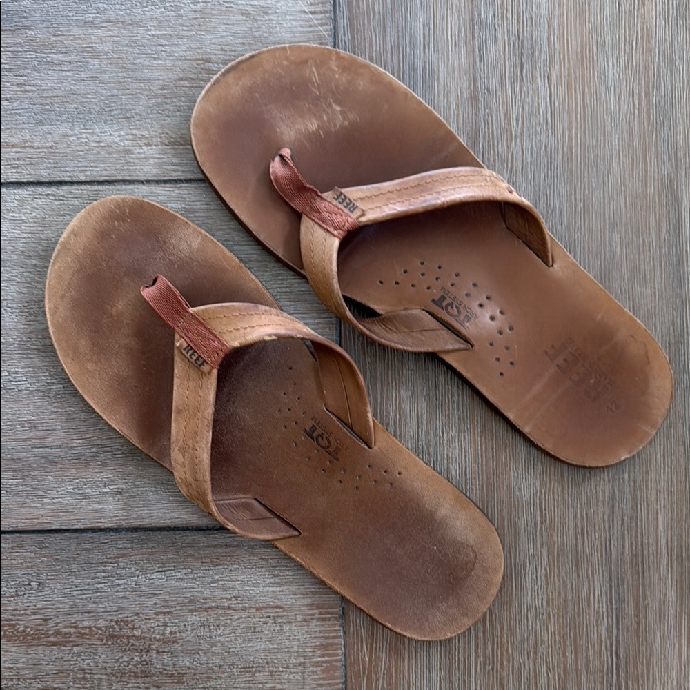 REEF Brown Leather Flip Flops Men’s Size 12